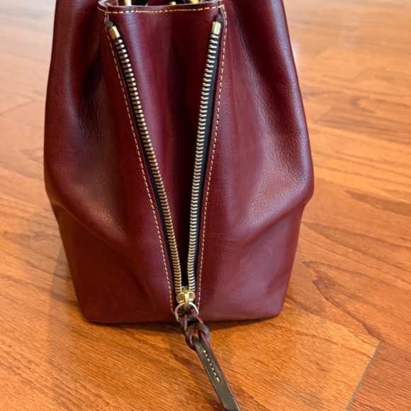 Dooney and Bourke Florentine Zip Barlow - Picture 6 of 9